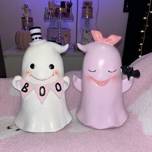 Set of Ghost figures